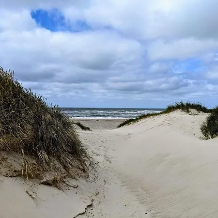 5 Person In Norre Nebel